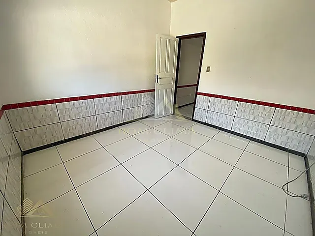 Casa 1 quarto e 1 banheiro, para alugar, no bairro Bandeirantes em Juiz de Fora