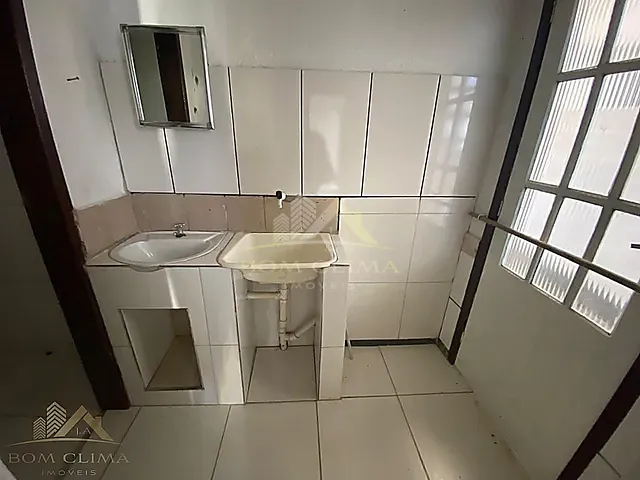 Casa 1 quarto e 1 banheiro, para alugar, no bairro Bandeirantes em Juiz de Fora