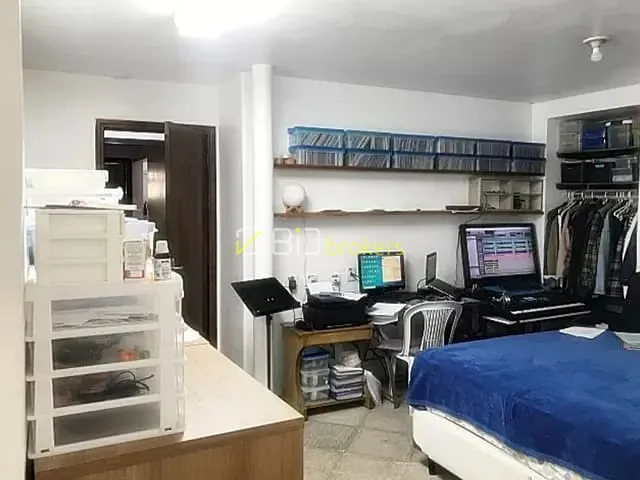 Casa com 317m² 3 quartos e 3 banheiros, à venda, no bairro Parque Continental em São Paulo