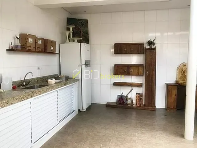 Casa com 317m² 3 quartos e 3 banheiros, à venda, no bairro Parque Continental em São Paulo