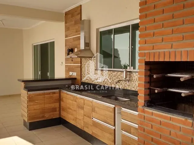 Casa 3 quartos e 4 banheiros, à venda ou para alugar, no bairro Parque Residencial Villa dos Inglezes em Sorocaba