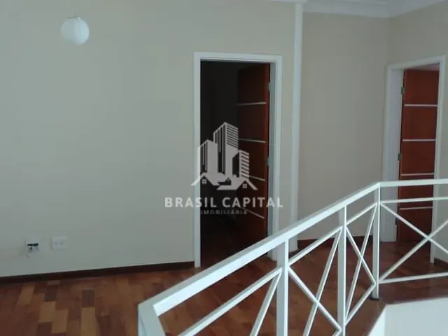 Casa 3 quartos e 4 banheiros, à venda ou para alugar, no bairro Parque Residencial Villa dos Inglezes em Sorocaba