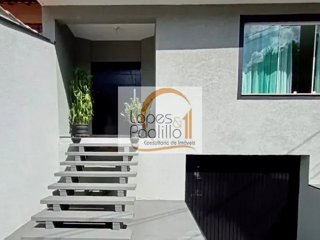 Casa com 300m² 4 quartos e 4 banheiros, à venda, no bairro Vila Junqueira em Atibaia