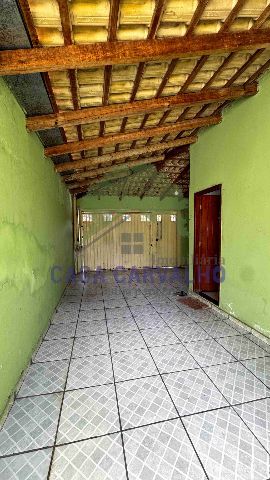 Casa com 145m² 3 quartos e 1 banheiro, à venda, no bairro Aeroporto em Corumbá
