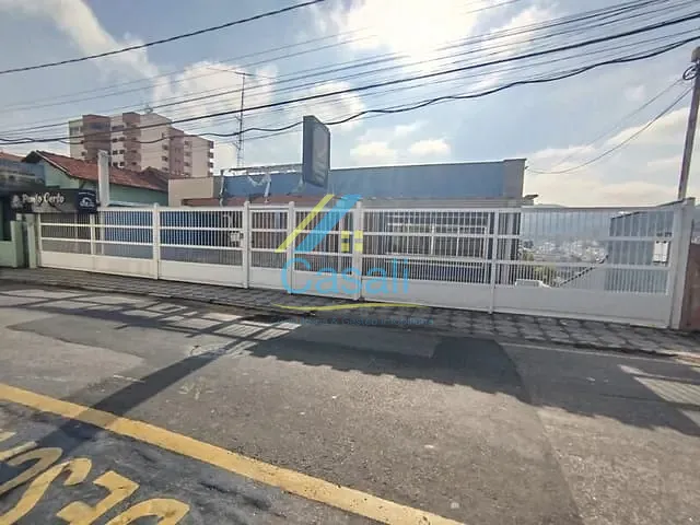 Casa com 575m², à venda ou para alugar, no bairro Centro em São Roque