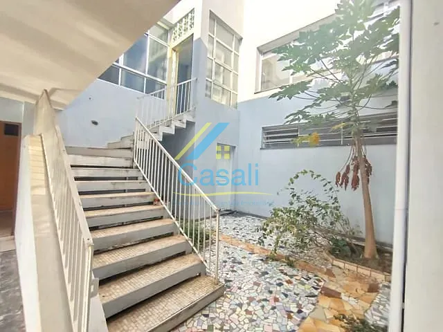 Casa com 575m², à venda ou para alugar, no bairro Centro em São Roque