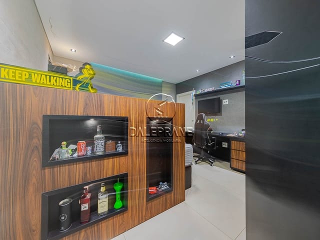 Casa 4 quartos e 5 banheiros, à venda, no bairro Setor Habitacional Vicente Pires em Brasília