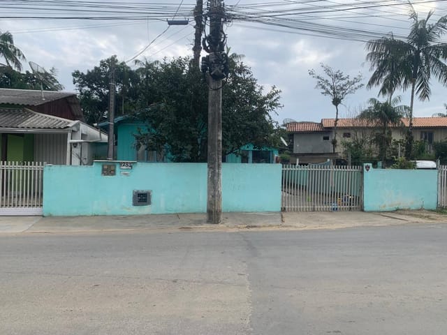 Casa com 382m² 2 quartos e 2 banheiros, à venda, no bairro Nossa Sra. de Fátima em Penha