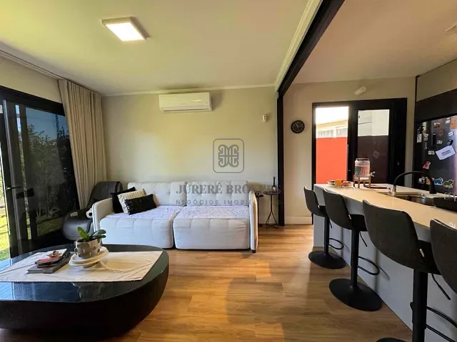 Casa com 164m² 3 quartos e 3 banheiros, à venda, no bairro Jurerê Internacional em Florianópolis