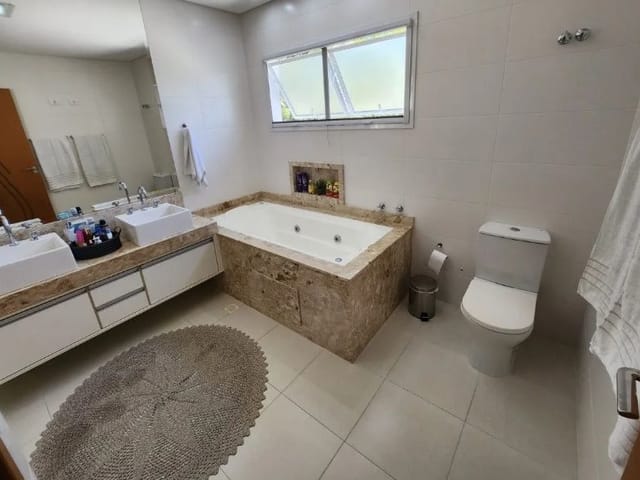 Casa com 250m² 4 quartos e 4 banheiros, à venda, no bairro Urbanova em São José dos Campos