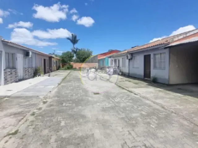 Casa 2 quartos e 1 banheiro, à venda, no bairro Vila Santa Rosa em Rio Grande