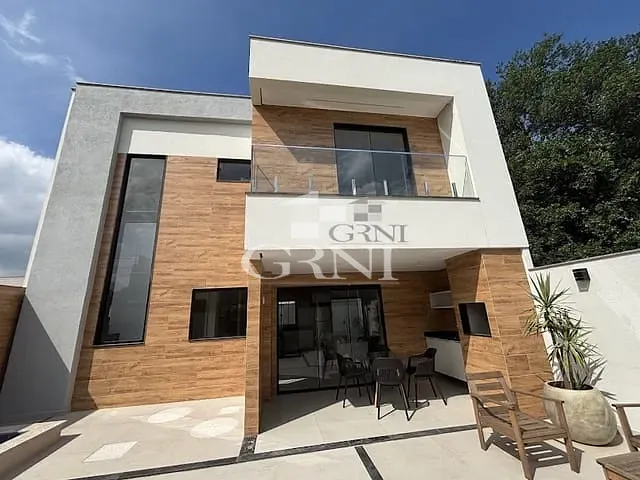 Casa com 180m² 4 quartos e 3 banheiros, à venda, no bairro Campo Grande em Rio de Janeiro