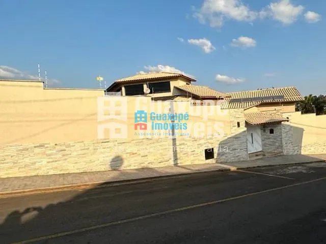 Casa com 7362m², à venda, no bairro LOTEAMENTO MORENO em GUARANÉSIA
