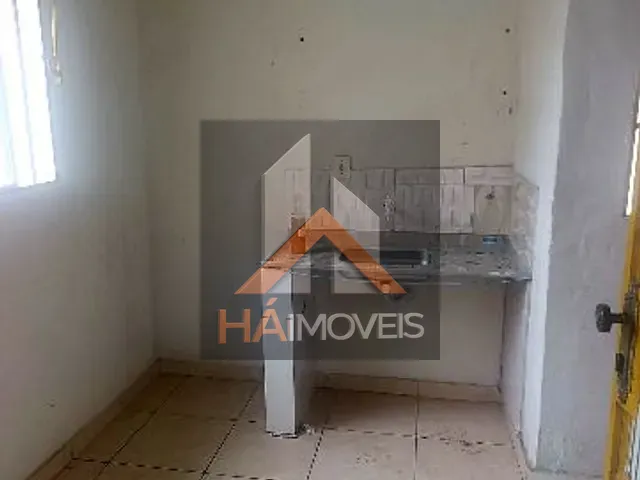 Casa com 40m² 1 quarto e 1 banheiro, para alugar, no bairro Boa Vista em Belo Horizonte