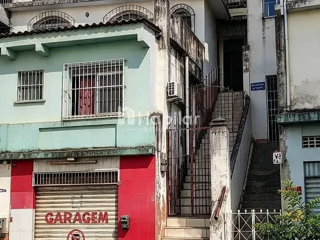 Casa 3 quartos e 3 banheiros, à venda, no bairro Federação em Salvador