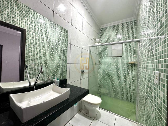 Casa com 324m², à venda, no bairro Residencial das Acácias em Nova Mutum