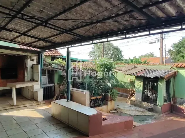 Casa com 250m² 4 quartos e 2 banheiros, à venda, no bairro Jardim Riviera em Cambé