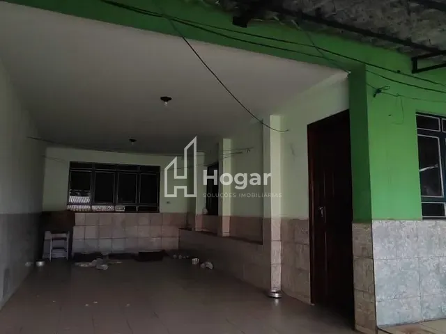 Casa com 250m² 4 quartos e 2 banheiros, à venda, no bairro Jardim Riviera em Cambé