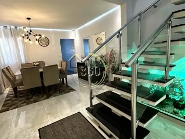Casa com 340m² 3 quartos e 5 banheiros, à venda, no bairro Vila Bertioga em São Paulo