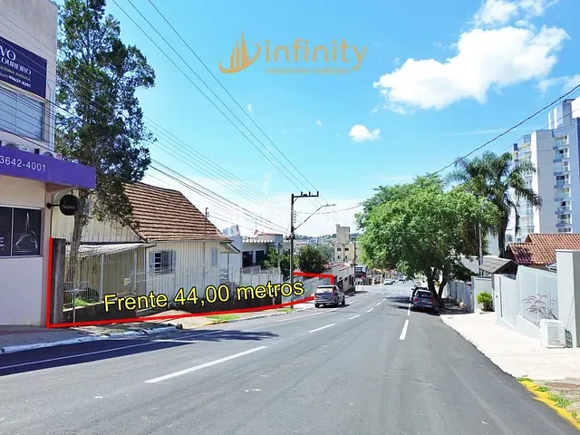 Casa 4 quartos e 5 banheiros, à venda, no bairro Centro I Baixada em Mafra