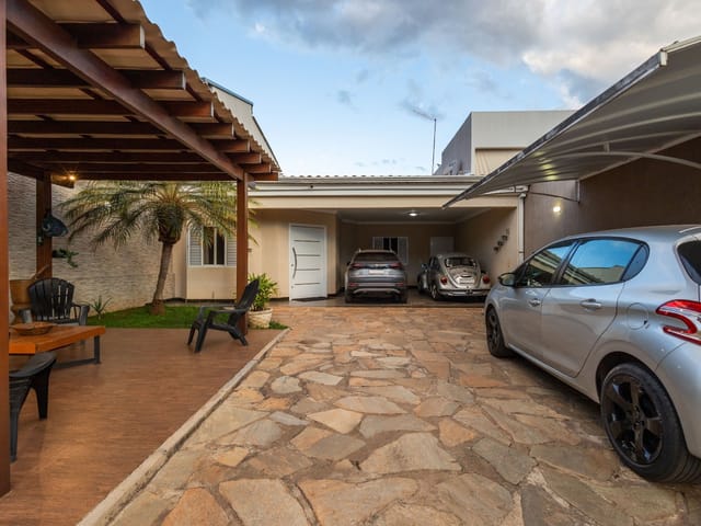 Casa 3 quartos e 2 banheiros, à venda, no bairro Taguatinga Norte (Taguatinga) em Brasília