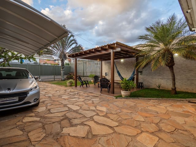 Casa 3 quartos e 2 banheiros, à venda, no bairro Taguatinga Norte (Taguatinga) em Brasília