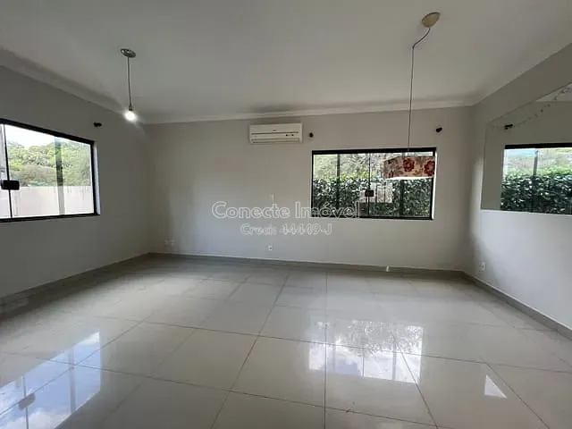 Casa com 540m² 3 quartos e 2 banheiros, à venda ou para alugar, no bairro Loteamento São Pedro em Jaguariúna