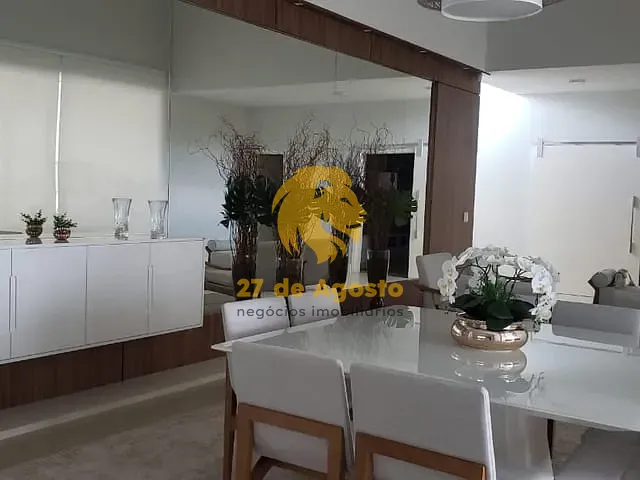Casa com 1000m² 4 quartos e 8 banheiros, à venda, no bairro Dois Córregos em Valinhos