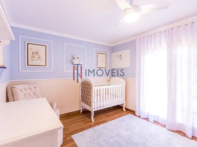 Casa com 550m² 4 quartos e 2 banheiros, à venda, no bairro Recreio Maristela em Atibaia