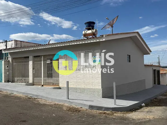 Casa 3 quartos e 1 banheiro, à venda, no bairro JARDIM RENOVAÇÃO em Guaranésia