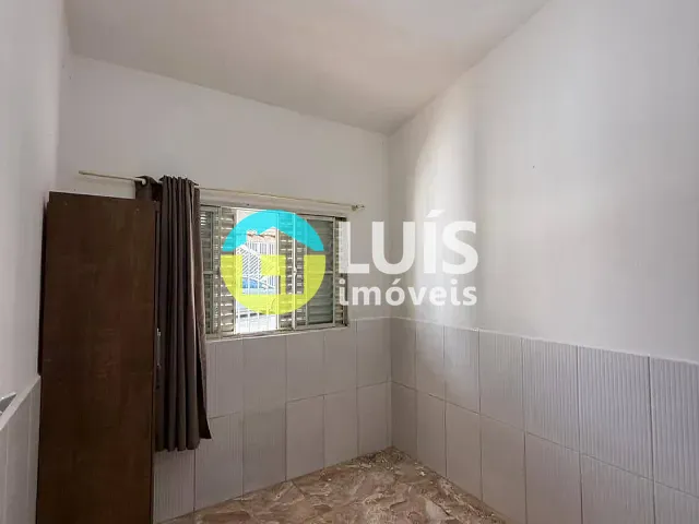 Casa 3 quartos e 1 banheiro, à venda, no bairro JARDIM RENOVAÇÃO em Guaranésia