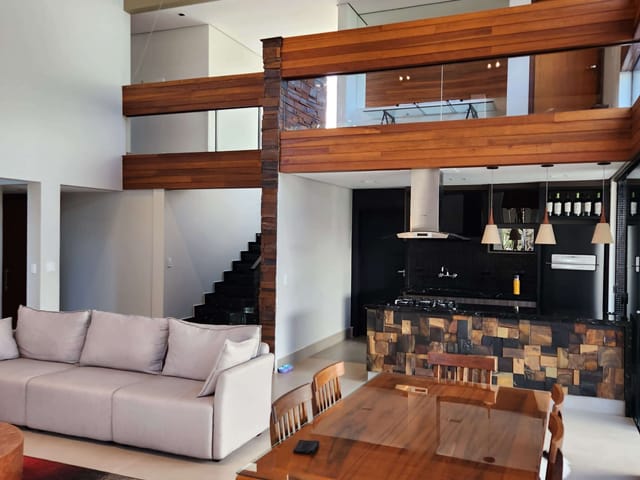 Casa com 512m² 3 quartos e 5 banheiros, à venda, no bairro Recanto do Salto em Londrina