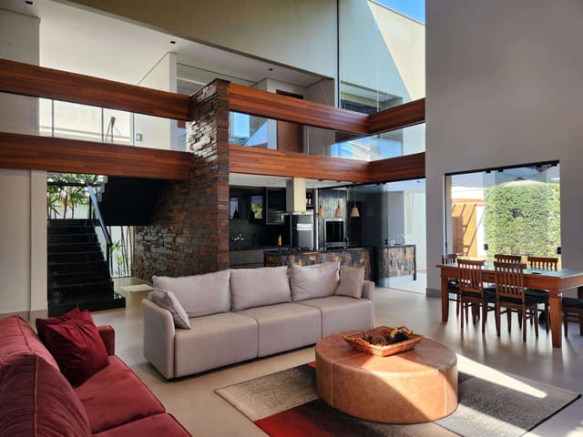 Casa com 512m² 3 quartos e 5 banheiros, à venda, no bairro Recanto do Salto em Londrina