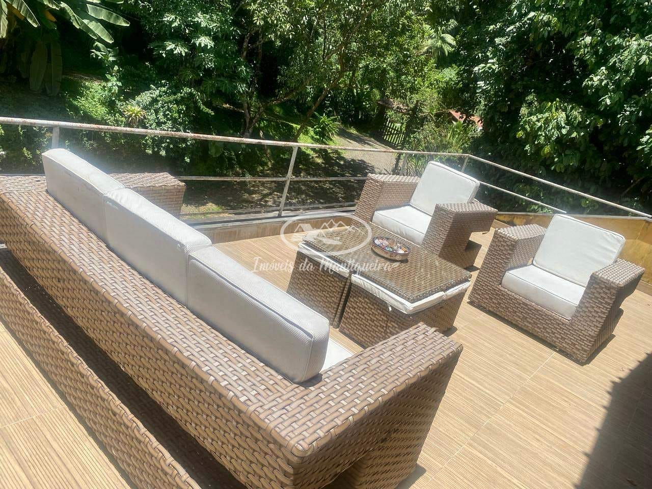 Casa à venda com 4 quartos, 221m² - Foto 34
