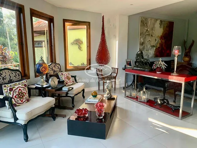 Casa com 428m² 4 quartos e 2 banheiros, à venda, no bairro Côrrego Frio (Penedo) em Itatiaia