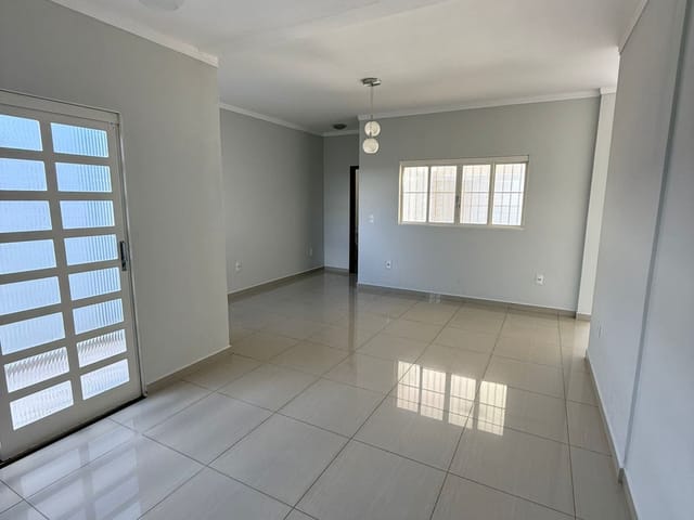 Casa com 320m² 5 quartos e 5 banheiros, à venda, no bairro Jardim Paulista em Franca