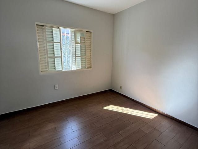 Casa com 320m² 5 quartos e 5 banheiros, à venda, no bairro Jardim Paulista em Franca