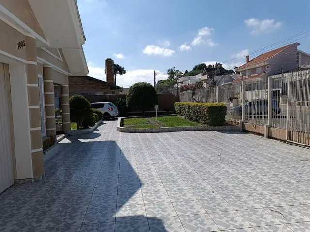 Casa 4 quartos e 6 banheiros, à venda, no bairro Jardim Botânico em Curitiba