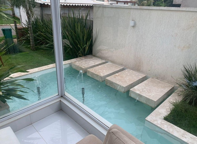 Casa com 540m² 4 quartos e 5 banheiros, à venda, no bairro Condomínio do Lago 1ª Etapa em Goiânia