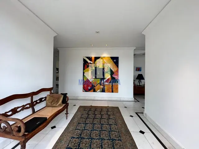 Casa com 700m² 4 quartos e 4 banheiros, à venda, no bairro Barra da Tijuca em Rio de Janeiro