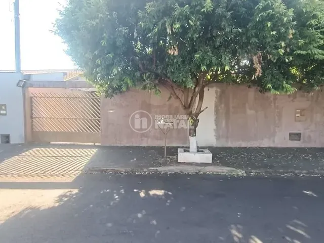Casa 2 quartos e 1 banheiro, à venda, no bairro Terra Bonita em Ibiporã