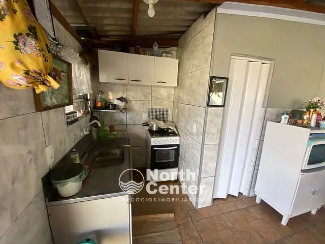 Casa com 240m² 2 quartos e 2 banheiros, à venda, no bairro Costeira em Balneário Barra do Sul
