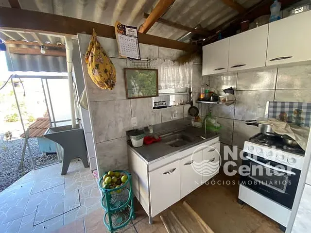 Casa com 240m² 2 quartos e 2 banheiros, à venda, no bairro Costeira em Balneário Barra do Sul