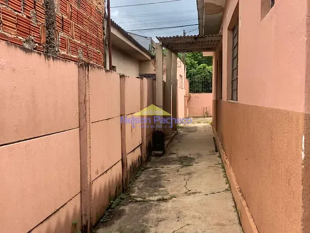 Casa com 300m² 4 quartos e 2 banheiros, à venda, no bairro Vila Bela Vista em Capivari