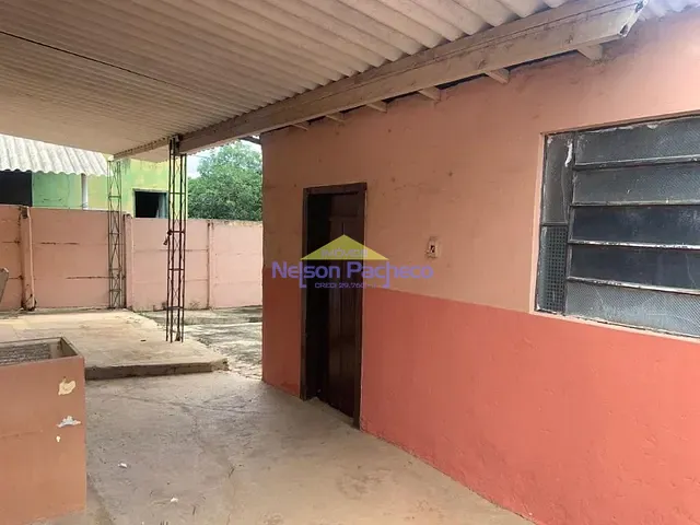 Casa com 300m² 4 quartos e 2 banheiros, à venda, no bairro Vila Bela Vista em Capivari