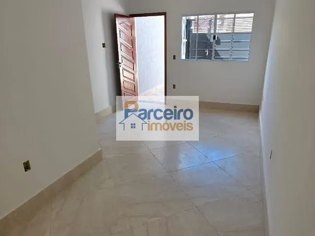 Casa 2 quartos e 2 banheiros, à venda, no bairro Parque Guaianazes em São Paulo