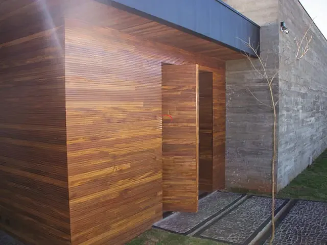 Casa com 2086m² 4 quartos e 5 banheiros, à venda, no bairro Estância Santa Paula em Londrina