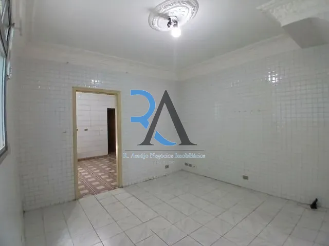 Casa 2 quartos e 1 banheiro, para alugar, no bairro Água Rasa em São Paulo