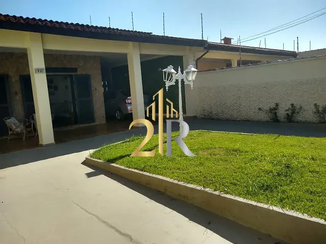 Casa com 450m² 3 quartos e 2 banheiros, à venda, no bairro Cibratel em Itanhaém