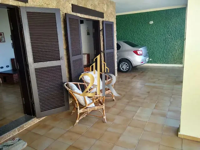 Casa com 450m² 3 quartos e 2 banheiros, à venda, no bairro Cibratel em Itanhaém